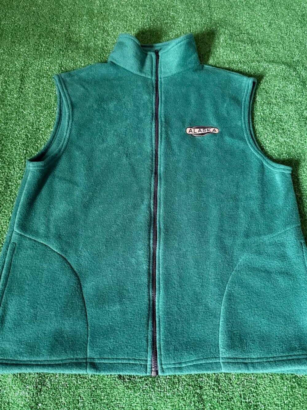 Vintage Alaska Fleece Vest Embroidered Green XL Made in USA Hiking Outdoor Rare